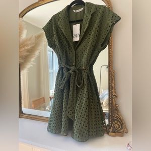 NWT Green Embroidered Eyelet Zara Dress